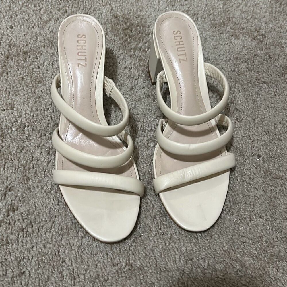 Schutz Women's 11 Block Heel Leather Strappy Slip On Sandals Ivory Cream New